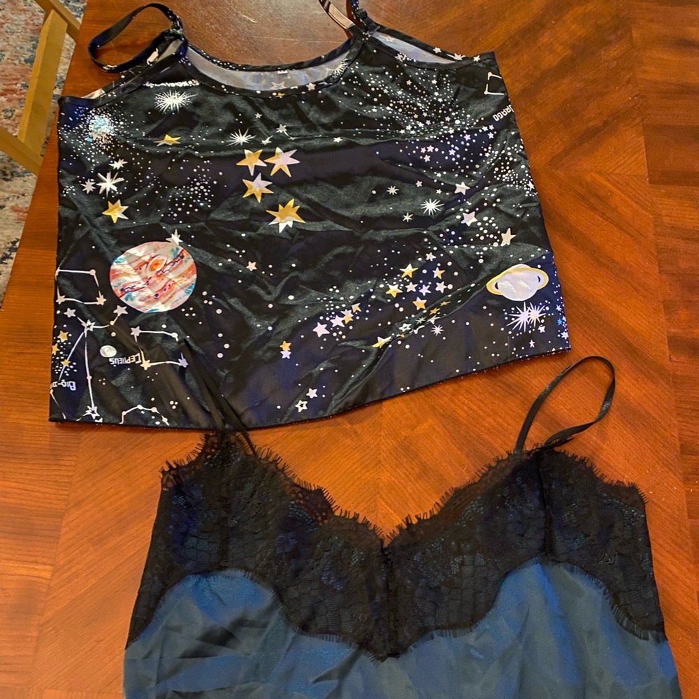 Lot of two camisoles - nightwear  - galaxy